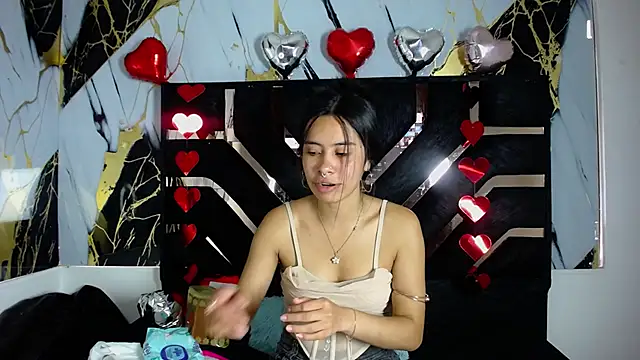 Miahotcs1 online show from February 14, 3:47 pm