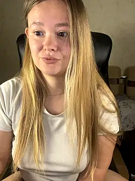 Snapshot of CaramelleSugar_ chatting on October 17, 6:11 pm CaramelleSugar  online show from October 17, 6:11 pm