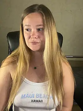 Snapshot of CaramelleSugar_ chatting on September 25, 5:33 pm CaramelleSugar  online show from September 25, 5:33 pm
