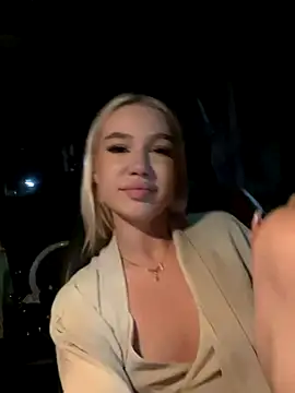 Snapshot of Kiss_Avrora_ chatting on September 14, 5:44 pm Kiss Avrora  online show from September 14, 5:44 pm