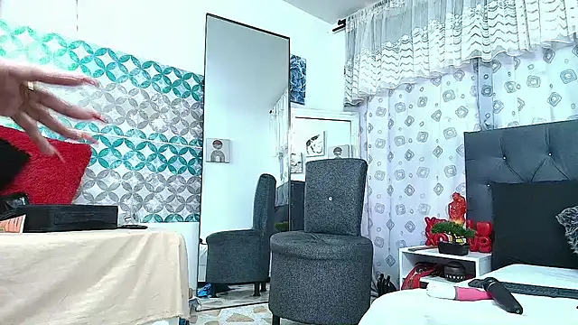 Victoriacoperino online show from October 9, 3:05 pm