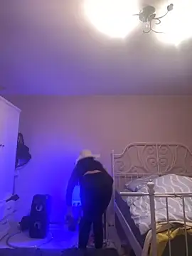 Lara KissSS online show from September 29, 6:46 pm