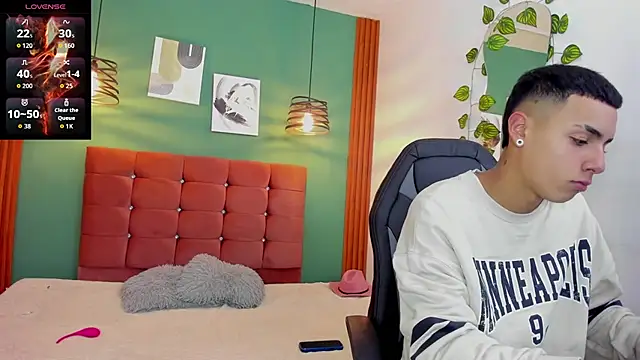 Aisha andy online show from November 14, 3:39 am