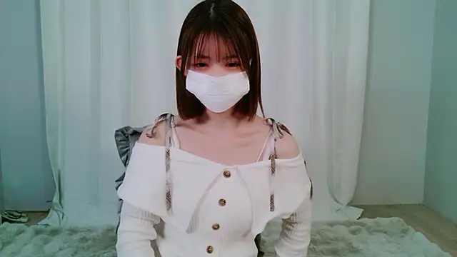 Snapshot of NANA_chan_1 chatting on October 31, 9:35 am NANA chan 1 online show from October 31, 9:35 am