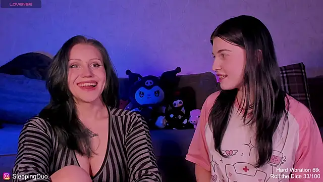 Threesomebabes online show from June 4, 6:12 pm