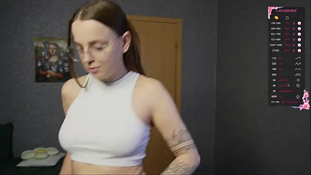 Violetwin online show from April 11, 5:27 pm