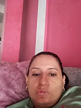 Snapshot of Titiss8921 chatting on September 18, 1:09 pm Titiss8921 online show from September 18, 1:09 pm