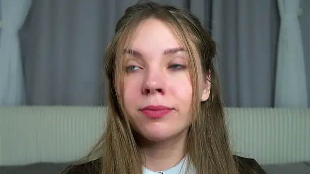 KarriBrownd online show from November 17, 1:06 am