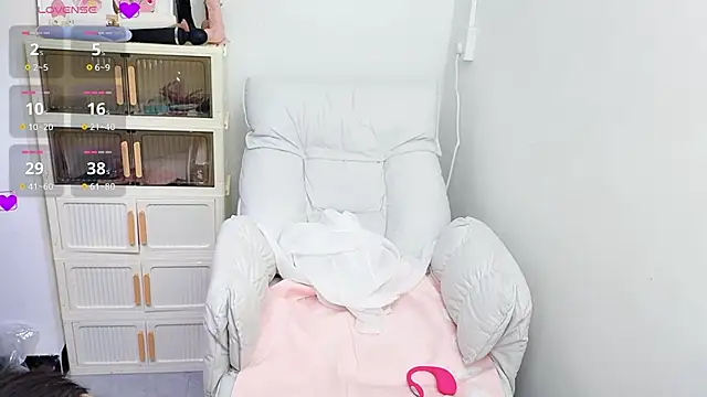 9aunatiis online show from November 29, 8:57 pm