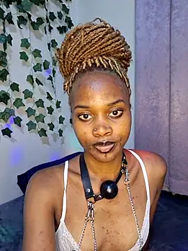 FionaKeith10103 online show from May 30, 10:49 pm