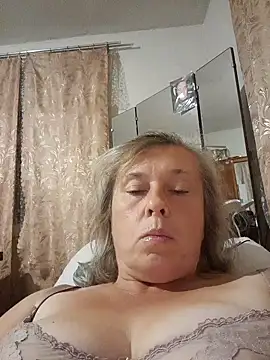 Catherine372311 online show from September 24, 7:13 pm