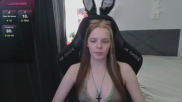 Luna Navy online show from September 30, 9:04 am