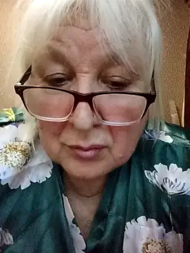 Alexia64231 online show from December 3, 4:53 pm