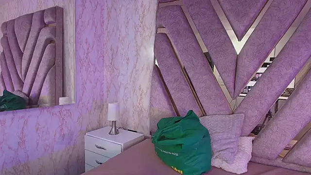 redd pandaa online show from December 16, 3:45 am