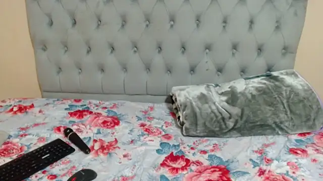 Babysex32 online show from February 6, 12:30 pm