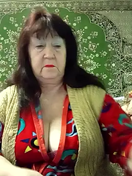 CrystalLime6411 online show from January 17, 5:04 am