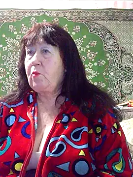 CrystalLime6411 online show from January 18, 2:46 pm