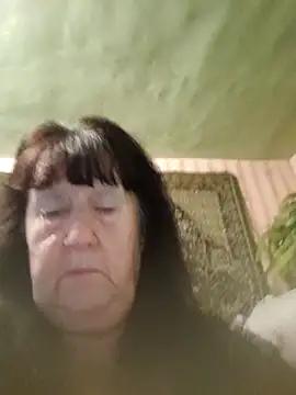 CrystalLime6411 online show from November 7, 5:35 am