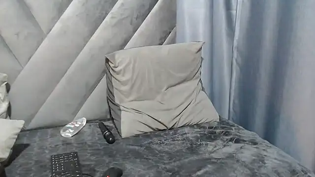 ThickTemptress18 online show from March 15, 5:59 pm