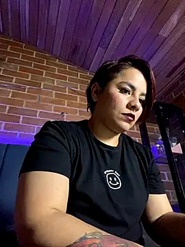 Snapshot of alejandra_prk26 chatting on October 6, 3:23 am alejandra prk26 online show from October 6, 3:23 am