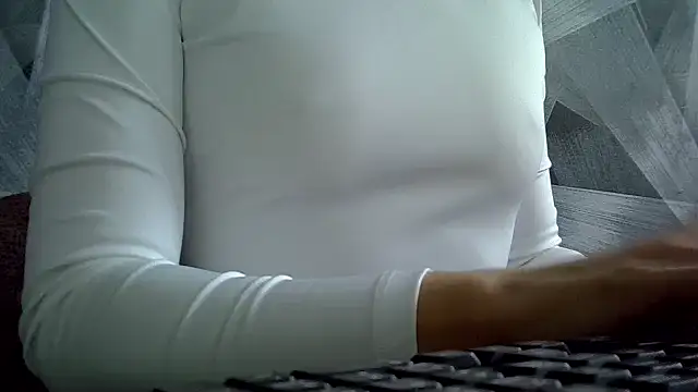 BritneyXKittensx online show from December 1, 7:34 am