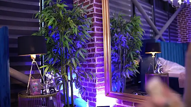 MillaSerene online show from November 16, 6:59 am