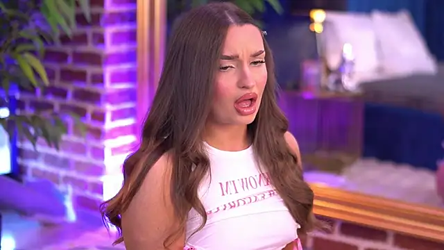 MillaSerene online show from October 30, 5:54 am