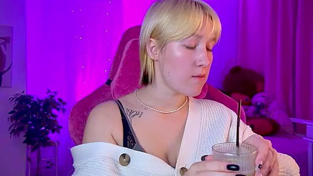 CinBellamy online show from September 29, 3:00 am