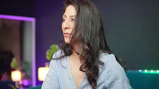 RubyRosa online show from March 31, 9:48 pm