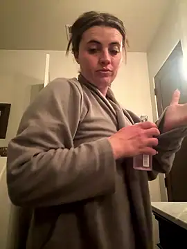 M1l3yD3w online show from January 12, 2:06 am