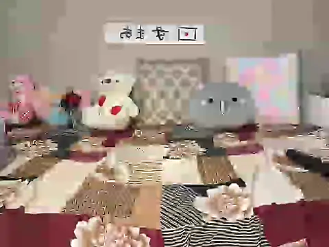 Snapshot of SchoolGirl_Sona chatting on September 20, 4:00 am SchoolGirl Sona online show from September 20, 4:00 am