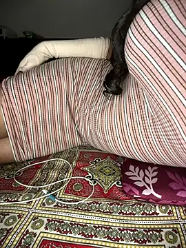 jiya00 online show from December 21, 2:32 pm