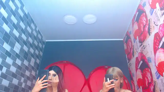 julessxcharlotte online show from October 29, 2:31 pm