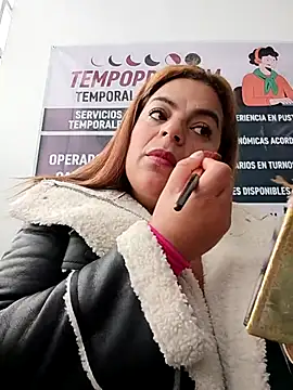 Mia-Glow online show from November 21, 12:40 pm