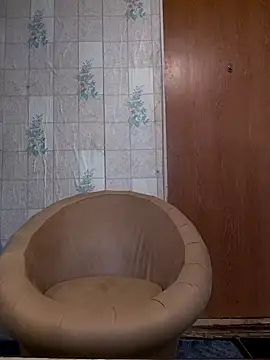 Tupo070481 online show from September 29, 1:05 pm