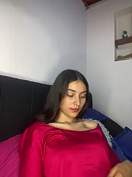 hotwife26 online show from April 9, 10:59 pm