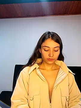 hotwife26 online show from October 31, 12:31 pm