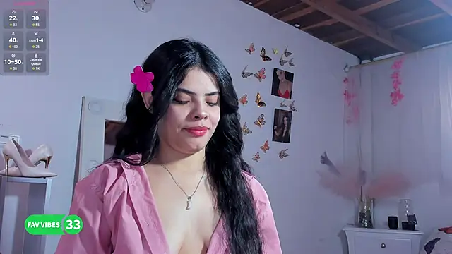 Snapshot of cristal_monroe chatting on October 3, 1:38 pm cristal monroe online show from October 3, 1:38 pm