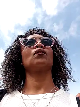 BiiancaEstradaa online show from April 14, 2:06 pm