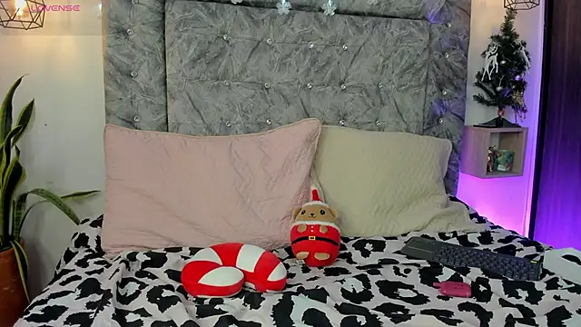 Seraphyne666 online show from November 26, 7:26 pm