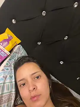 Mia jhoonson online show from November 1, 9:57 am