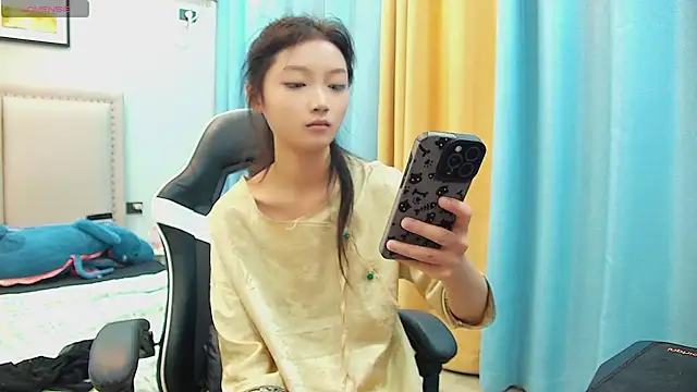 Snapshot of Safer-001 chatting on October 2, 1:16 pm Safer-001 online show from October 2, 1:16 pm