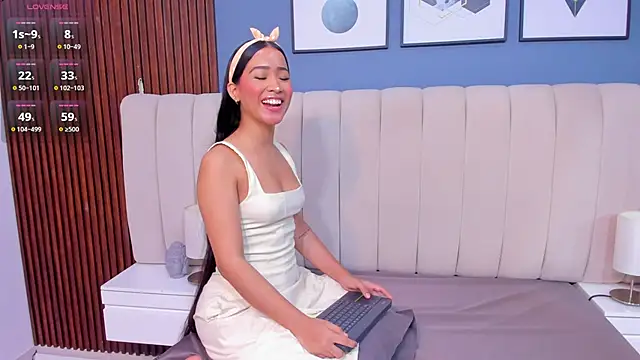 lily  star online show from November 14, 3:28 am