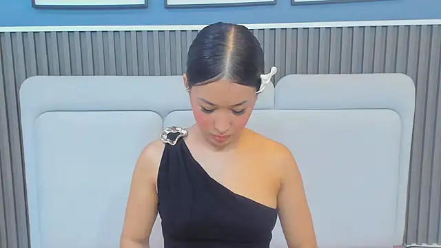 lily  star online show from March 4, 3:35 am