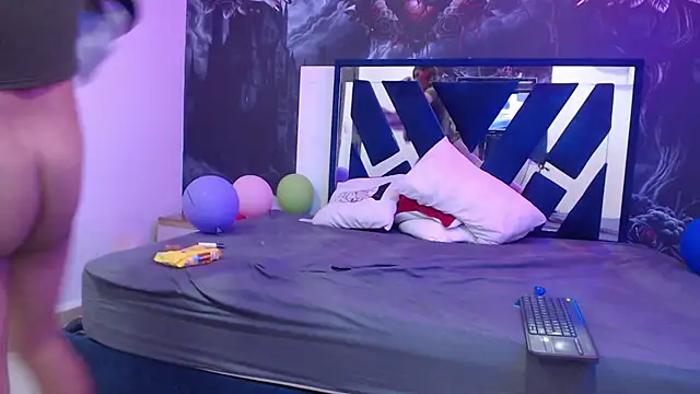 abi mua online show from September 13, 8:39 pm