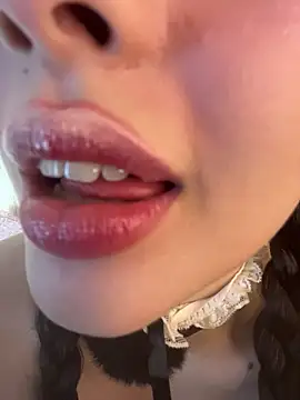 AriaHeavenss online show from October 31, 12:56 am