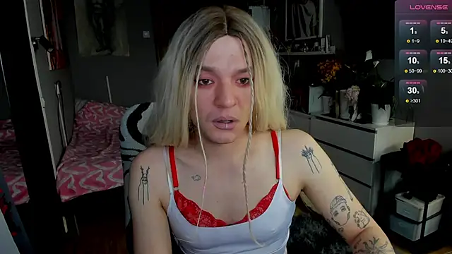 Kkkylie online show from May 16, 3:53 am