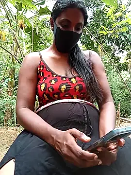 Snapshot of Diwya_shen chatting on October 16, 5:21 am Diwya shen online show from October 16, 5:21 am