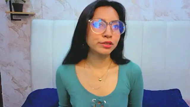 VioletxBloom online show from November 12, 7:45 pm