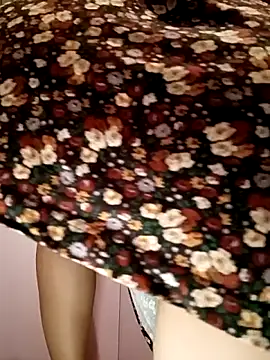 Snapshot of MoonBlueSex chatting on October 10, 5:01 am MoonBlueSex online show from October 10, 5:01 am